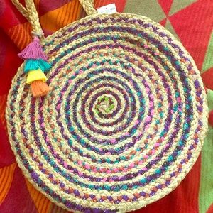 Shiraleah jute circle tote